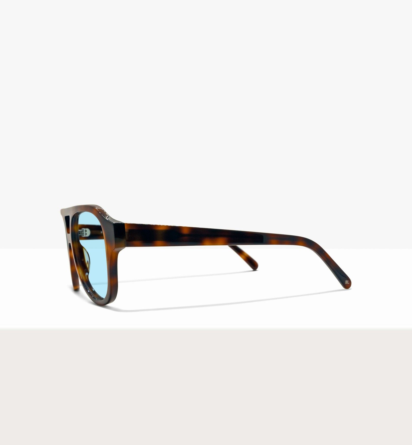 Brown Tort--side_image_sun